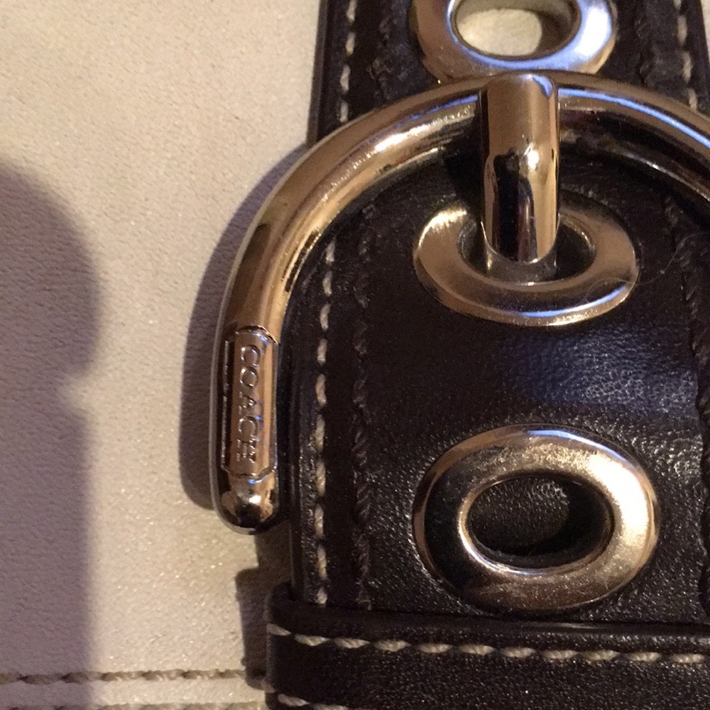 COACH Wallet - Picture 2 of 6